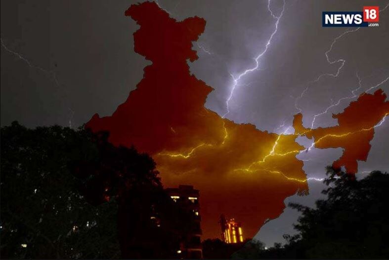 how lightning strike, lightning strike fatality, lightning science, lightning in bihar, lightning in uttar pradesh, बिजली कैसे गिरती है, बिजली गिरने से मौत, बिजली गिरने का विज्ञान, बिहार में बिजली गिरी, उत्तर प्रदेश में बिजली गिरी