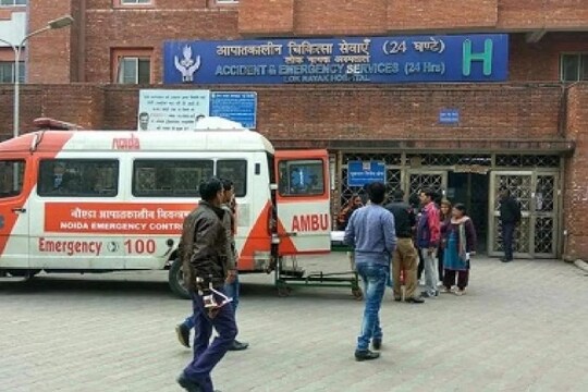 दिल्ली के सबसे बड़े कोविड अस्पताल एलएनजेपी में पिछले 24 घंटे में एक भी मौत नहीं हुई है.