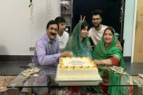 मलाला यूसुफजई ने ऑक्सफोर्ड यूनिवर्सिटी से पूरी की ग्रेजुएशन, कहा-अब सोने पर है फोकस मलाला यूसुफजई ने ऑक्सफोर्ड यूनिवर्सिटी से पूरी की ग्रेजुएशन, कहा-अब सोने पर है फोकस
