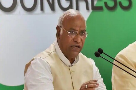 राज्यसभा चुनाव से पहले मल्लिकार्जुन खड़गे और उनके बेटे को मिली धमकी राज्यसभा चुनाव से पहले मल्लिकार्जुन खड़गे और उनके बेटे को मिली धमकी