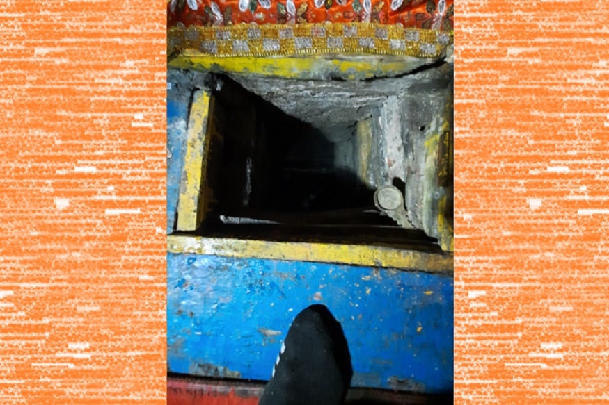 nepal border, kali mandir in kala pani, pithoragarh, माना जाता है कि काली मंदिर के गर्भगृह से ही काली नदी निकलती है.