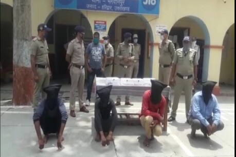 बाजार खुलने के साथ बदमाश भी हुए सक्रिय, लूटपाट की योजना बना रहे 5 अपराधी गिरफ्तार बाजार खुलने के साथ बदमाश भी हुए सक्रिय, लूटपाट की योजना बना रहे 5 अपराधी गिरफ्तार