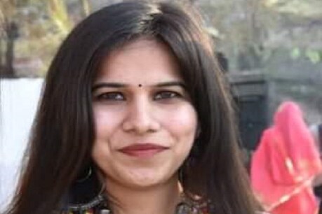 रोहतक: PGI में महिला डॉक्टर नें पंखे से फांसी लगा दी जान, सुसाइड नोट में लिखा... रोहतक: PGI में महिला डॉक्टर नें पंखे से फांसी लगा दी जान, सुसाइड नोट में लिखा...