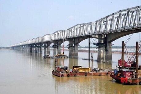 नए रंग में दिखेगा 'बिहार का लाइफ लाइन' गांधी सेतु, 31 जुलाई को नितिन गडकरी करेंगे उदघाटन नए रंग में दिखेगा 'बिहार का लाइफ लाइन' गांधी सेतु, 31 जुलाई को नितिन गडकरी करेंगे उदघाटन