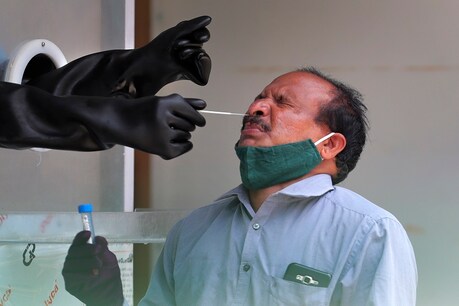 Coronavirus India: कोरोना संक्रमण ने फिर बनाया रिकॉर्ड, 24 घंटे में मिले 22,771 नए मामले, 442 लोगों की हुई मौत Coronavirus India: कोरोना संक्रमण ने फिर बनाया रिकॉर्ड, 24 घंटे में मिले 22,771 नए मामले, 442 लोगों की हुई मौत