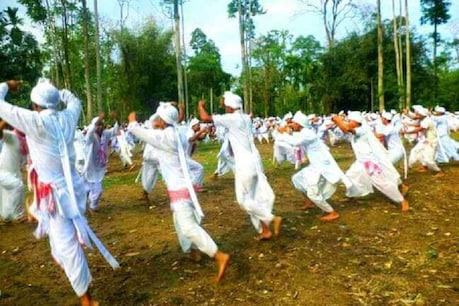 असम में वो आदिवासी समुदाय, जो अपना सरनेम chutia लिखते हैं