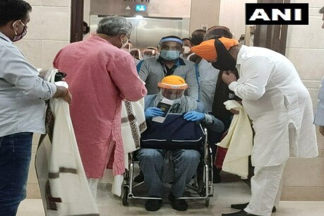 अफगान हिंदू-सिख नेता निदान सिंह लाए गए भारत, तालिबान ने किया था अपहरण अफगान हिंदू-सिख नेता निदान सिंह लाए गए भारत, तालिबान ने किया था अपहरण