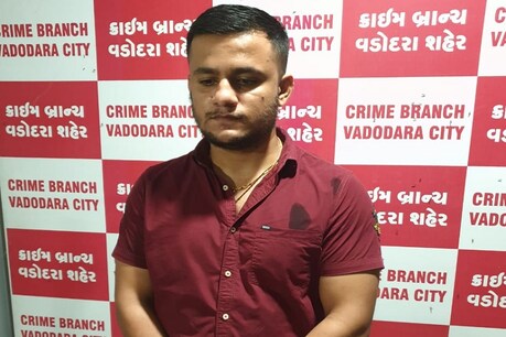 वडोदरा पुलिस ने यूट्यूबर शुभम मिश्रा को हिरासत में लिया, कॉमेडियन अग्रिमा जोशुआ को दी थी रेप की धमकी वडोदरा पुलिस ने यूट्यूबर शुभम मिश्रा को हिरासत में लिया, कॉमेडियन अग्रिमा जोशुआ को दी थी रेप की धमकी