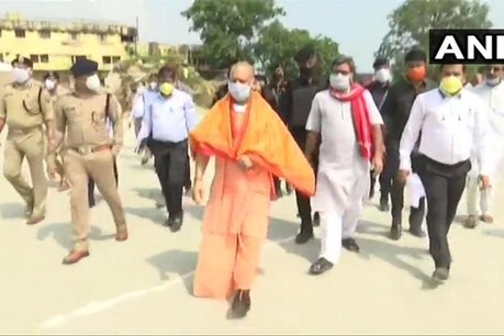 राम मंदिर भूमि पूजन से पहले अयोध्या पहुंचे CM योगी, बोले- 500 साल बाद आया है शुभ मुहूर्त