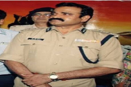 MP-IPS अफसर व्ही मधु कुमार ने Viral Video की सरकार से की जांच की मांग... MP-IPS अफसर व्ही मधु कुमार ने Viral Video की सरकार से की जांच की मांग...