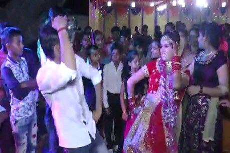 VIDEO: खुशी की अमर दुबे से जबरन शादी की बात आई थी सामने, अब मैरिज में झूम कर डांस करने का आया वीडियो