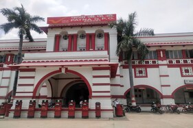 अब पोस्ट ऑफिस से सस्ते में खरीदे मास्क, सैनिटाइजर और काढ़ा, यहां चेक करें कीमत