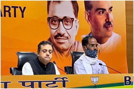 राजस्थान: फोन टैपिंग पर गरमाई सियासत, BJP ने CBI जांच की मांग की, कांग्रेस से पूछे 6 सवाल राजस्थान: फोन टैपिंग पर गरमाई सियासत, BJP ने CBI जांच की मांग की, कांग्रेस से पूछे 6 सवाल
