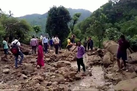 उत्तराखंड: कोटद्वार में बादल फटने से मची तबाही, गांव पर मंडराया भूस्खलन का खतरा