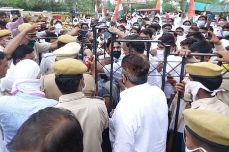 Dausa : पायलट की कर्मभूमि में कांग्रेस का धमाकेदार प्रदर्शन, उमड़ी भारी भीड़ Dausa : पायलट की कर्मभूमि में कांग्रेस का धमाकेदार प्रदर्शन, उमड़ी भारी भीड़