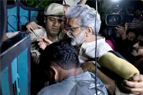 भीमा कोरेगांव हिंसा: NIA स्पेशल कोर्ट ने गौतम नवलखा को 22 जुलाई तक हिरासत में भेजा भीमा कोरेगांव हिंसा: NIA स्पेशल कोर्ट ने गौतम नवलखा को 22 जुलाई तक हिरासत में भेजा