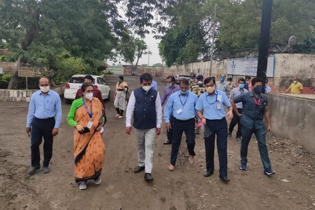 इंदौर का माल सीधे पहुंचेगा विदेश, जल्द उपलब्ध होगी इंटरनेशनल कार्गो की सुविधा इंदौर का माल सीधे पहुंचेगा विदेश, जल्द उपलब्ध होगी इंटरनेशनल कार्गो की सुविधा