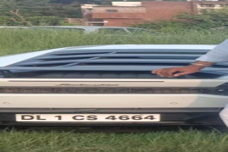 चंडीगढ़ की सड़कों पर दिल्ली की नंबर प्लेट DL-1-CA-4664 वाली एक लैंबॉर्गिनी कार 150 की स्पीड से फर्राटा मारती नजर आई