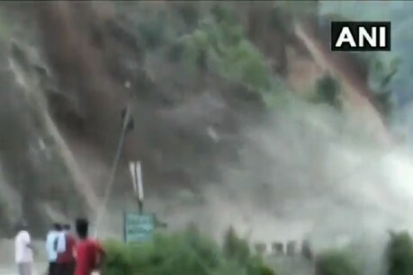 VIDEO: चमोली में ITBP कैंप के समीप लैंड स्‍लाइड, पिथौरागढ़ में फटा बादल