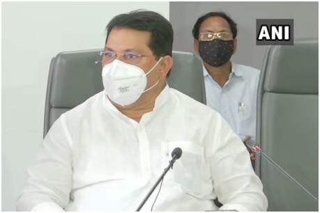 महाराष्ट्र : लॉकडाउन और कोरोना से सरकार की कमर टूटी, कर्मचारियों को सैलरी देने के लिए लेना पड़ सकता है लोन महाराष्ट्र : लॉकडाउन और कोरोना से सरकार की कमर टूटी, कर्मचारियों को सैलरी देने के लिए लेना पड़ सकता है लोन