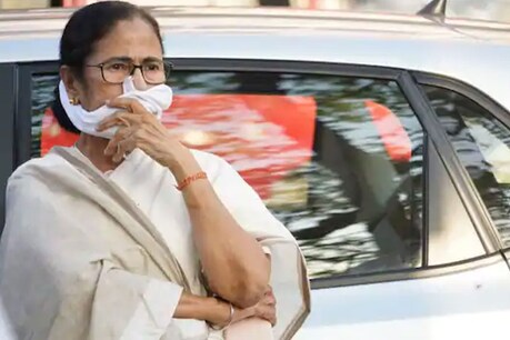 ममता बनर्जी ने डॉक्टर्स डे पर किया अवकाश का ऐलान, डॉक्टर्स ने विरोध कर कही ये बात ममता बनर्जी ने डॉक्टर्स डे पर किया अवकाश का ऐलान, डॉक्टर्स ने विरोध कर कही ये बात
