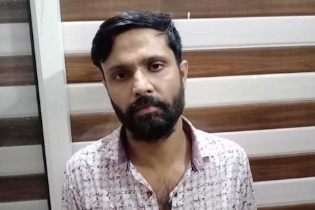 आरोपी ने अपना नाम अमित पुत्र सुभाष सहगल निवासी दिल्ली बताया