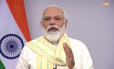 Coronavirus: मन की बात में पीएम मोदी बोले- मास्क उतारने का मन करे तो डॉक्टर और नर्स के बारे में सोचें Coronavirus: मन की बात में पीएम मोदी बोले- मास्क उतारने का मन करे तो डॉक्टर और नर्स के बारे में सोचें