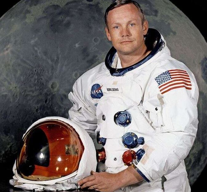 apollo moon mission, neil armstrong life, landing on moon, advin aldrin life, man on moon, अपोलो मून मिशन, नील आर्मस्ट्रॉंग जीवनी, चांद पर लैंडिंग, एडविन ऑल्ड्रिन जीवनी, चांद पर मनुष्य