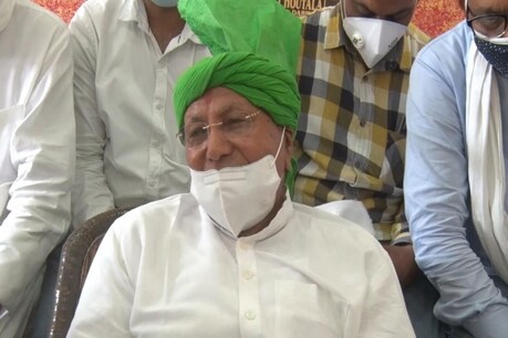 ओपी चौटाला ने बड़े बेटे अजय चौटाला के परिवार पर साधा निशाना, कही ये बात... ओपी चौटाला ने बड़े बेटे अजय चौटाला के परिवार पर साधा निशाना, कही ये बात...