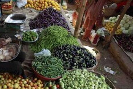 खेल न होने के कारण दीप घर लौट आए हैं और अब सब्जी बेच रहे हैं (सांकेतिक फोटो )