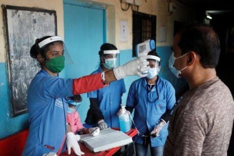 Coronavirus: 24 लाख के करीब हुए कोरोना केस, 24 घंटे में मिले 67 हजार नए मरीज, 942 मौतें| coronavirus outbreak india tally reaches to nearly 24 lakh more than 65 thousand case in last 24 hours