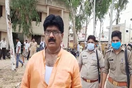 अलीगढ़: थाने में भिड़े BJP MLA और SO, विधायक ने लगाया मारपीट और कपड़े फाड़ने का आरोप