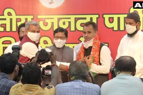 Delhi: शाहीन बाग के सामाजिक कार्यकर्ता शहजाद अली की BJP में एंट्री, कही ये बड़ी बात Delhi: शाहीन बाग के सामाजिक कार्यकर्ता शहजाद अली की BJP में एंट्री, कही ये बड़ी बात