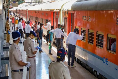बदल चुके हैं रेलवे के ट्रेन टिकट बुकिंग नियम: सफर से पहले जानना है बेहद  जरूरी, नहीं तो....-IRCTC special trains Indian railways ticket booking  rules 2020 Know Tatkal Ticket Rules 2020 –