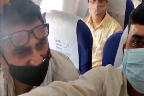Rajasthan: गहलोत खेमे के विधायकों को अमित शाह का डर! बातचीत का वीडियो वायरल Rajasthan: गहलोत खेमे के विधायकों को अमित शाह का डर! बातचीत का वीडियो वायरल
