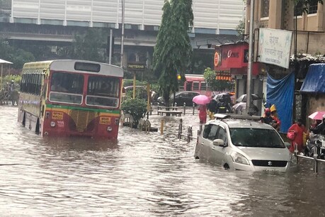 Mumbai Rain: पानी-पानी हुई मुंबई, गोवा और कोंकण में भारी बारिश का अलर्ट Mumbai Rain: पानी-पानी हुई मुंबई, गोवा और कोंकण में भारी बारिश का अलर्ट