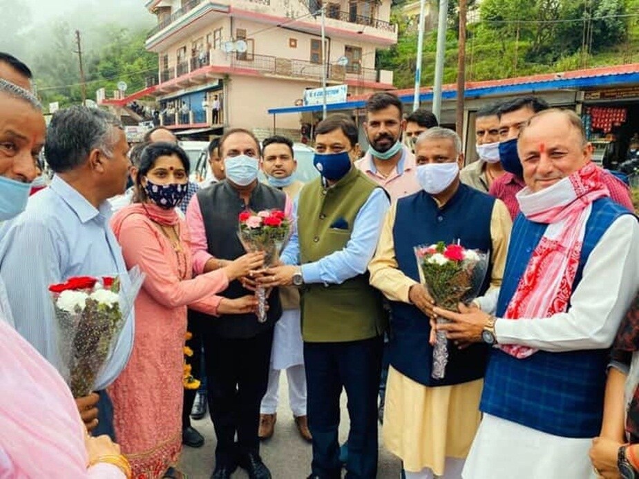 मंत्री बनने के बाद नाहन पहुंचे सुखराम चौधरी.