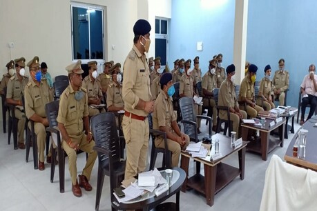 प्रतापगढ़ में Corona विस्फोट, पुलिस लाइन में 53 सिपाही मिले संक्रिमत, बैंक के 7 कर्मचारी भी पॉजिटिव