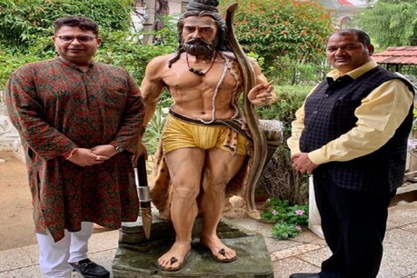 यूपी में समाजवादी पार्टी लगाएगी भगवान परशुराम की 108 फिट ऊंची प्रतिमा