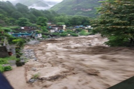 उत्तराखंड के बॉर्डर तहसीलों में आसमानी आफत से तबाही पर सियासत तेज, प्रभावितों की पुर्नवास की मांग