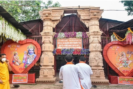 अयोध्या में राम धुन के साथ भूमि पूजन की शुरुआत, 10 पॉइंट्स में जानें राम मंदिर को लेकर कैसी है तैयारियां