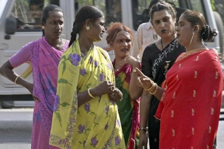 ट्रांसजेंडर समुदाय के कुल 39 लोगों ने 10वीं कक्षा के समकक्ष पाठ्यक्रम पास किया है (सांकेतिक तस्वीर)