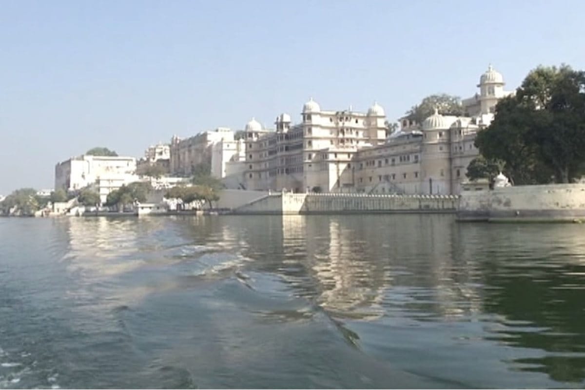 Rajasthan: कण-कण में त्याग और स्वाभिमान की कहानी समेटे हुए है 'लेकसिटी' उदयपुर, रोमांचित करता है यहां का वैभव Rajasthan- Udaipur- Lake City- Mewar-Renunciation- Courage- Self-respect and Shaurya- Ideal Tourist Spot- Heritage- Mahal- Fort- Maharana Pratap- Sisodia Rajput Dynasty