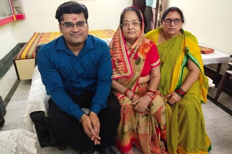 UPSC सिविल सेवा परीक्षा 2019: तीसरे प्रयास में मिर्जापुर के सौरभ पांडेय बने आईएएस UPSC सिविल सेवा परीक्षा 2019: तीसरे प्रयास में मिर्जापुर के सौरभ पांडेय बने आईएएस