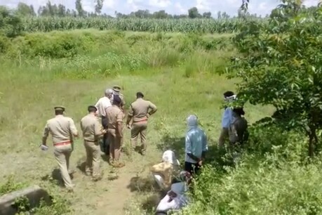 लखीमपुर खीरी में गला रेतकर छात्रा की हत्या, SP बोले- बख्शे नहीं जाएंगे दोषी लखीमपुर खीरी में गला रेतकर छात्रा की हत्या, SP बोले- बख्शे नहीं जाएंगे दोषी