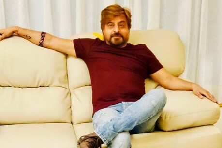 'द हिडेन स्ट्राइक' के प्रोड्यूसर विजय वलवानी ने कहा- प्रतिभाशाली कलाकारों को मौका देना ज्यादा जरूरी 'द हिडेन स्ट्राइक' के प्रोड्यूसर विजय वलवानी ने कहा- प्रतिभाशाली कलाकारों को मौका देना ज्यादा जरूरी