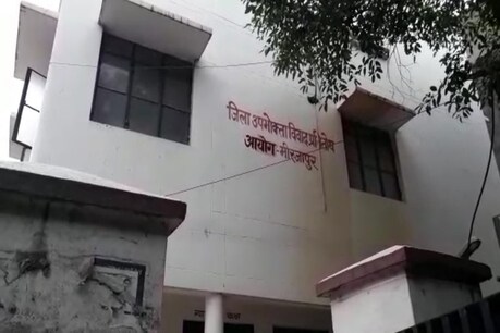 UP: बसों में ज्यादा किराया लेना पड़ा भारी, अब यात्री ने मुआवजे में मांगे 20 लाख UP: बसों में ज्यादा किराया लेना पड़ा भारी, अब यात्री ने मुआवजे में मांगे 20 लाख