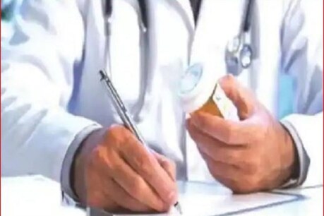 मेडिकल ग्रेजुएट्स के लिए बड़ी खबर, केंद्र ने शुरू किया दो साल का पीजी डिप्लोमा मेडिकल ग्रेजुएट्स के लिए बड़ी खबर, केंद्र ने शुरू किया दो साल का पीजी डिप्लोमा