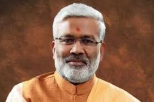 भाजपा के यूपी अध्‍यक्ष भी कोरोना की जद में आए.