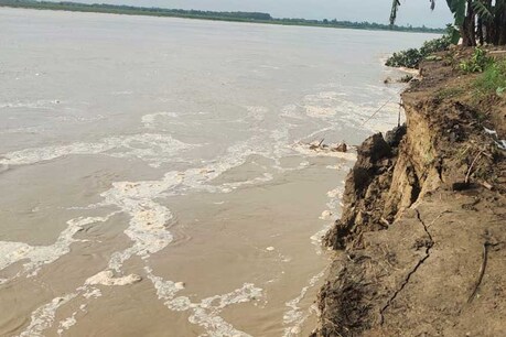 उत्तर प्रदेश में बढ़ता जा रहा बाढ़ का प्रकोप, 450 से ज्यादा गांव प्रभावित, 100 टापू में तब्दील
